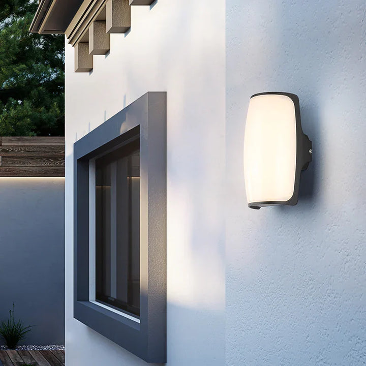 Vanntett LED Vegglampe for Utendørs – Energieffektiv Belysning for Hage og Terrase | Skanto