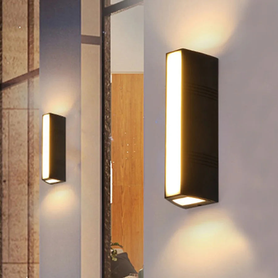 Vanntett LED vegglampe for utendørs - GlowGuard, energieffektiv og værbestandig, ideell for terrasse og hage | Skanto