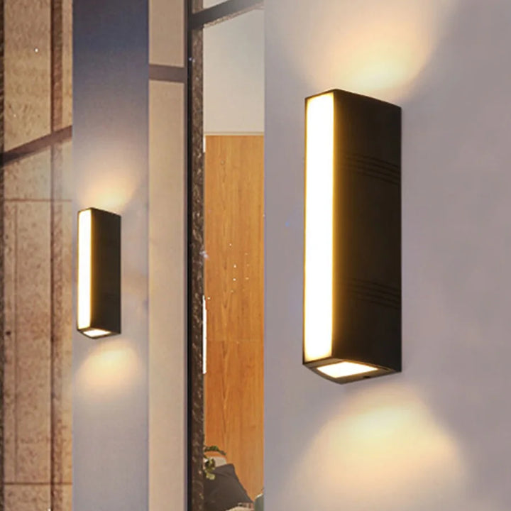 Vanntett LED vegglampe for utendørs - GlowGuard, energieffektiv og værbestandig, ideell for terrasse og hage | Skanto