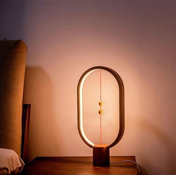 Tao - Moderne nordisk magnetisk balanse LED-lampe | Skanto