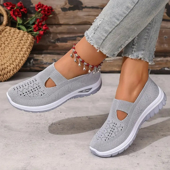 Vellora – damesko i netting med slip-on-komfort
