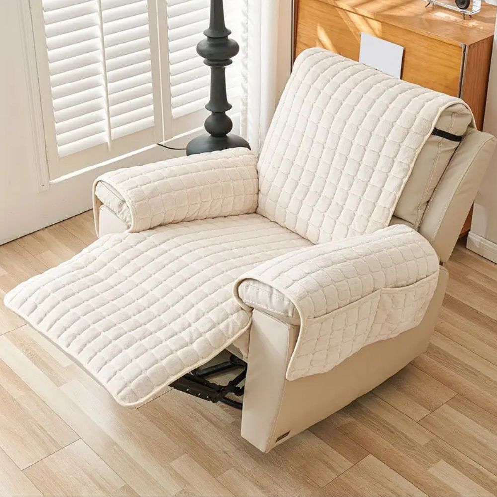Skanto | Snug Grid Recliner Cover