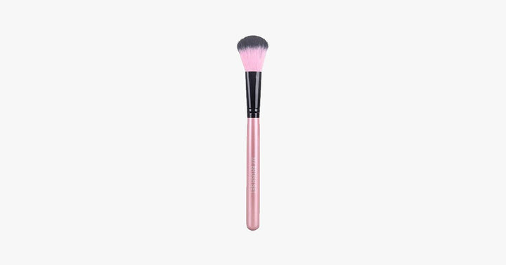 Skanto | Blush Brush – Fordi rosige kinder aldri går av moten
