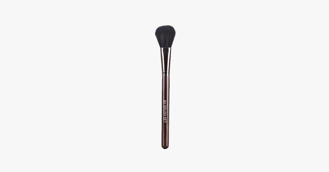 Skanto | Blush Brush – Fordi rosige kinder aldri går av moten
