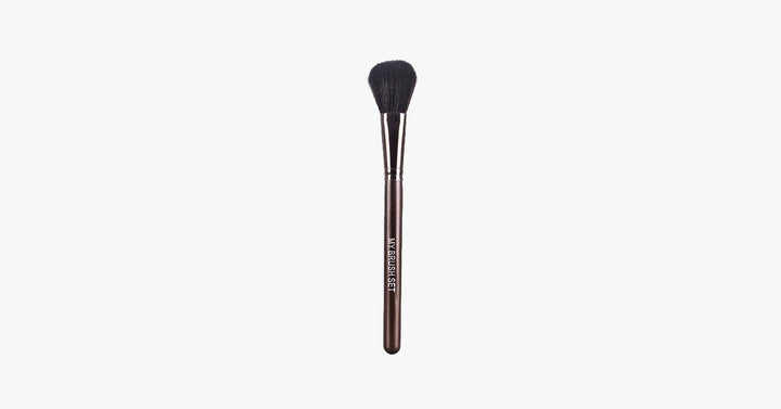 Skanto | Blush Brush – Fordi rosige kinder aldri går av moten