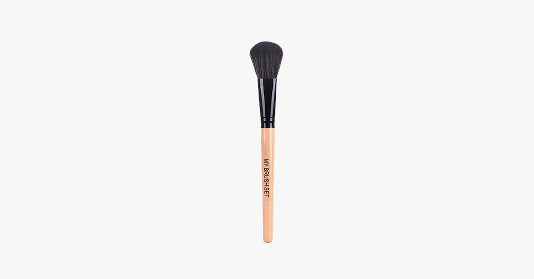 Skanto | Blush Brush – Fordi rosige kinder aldri går av moten