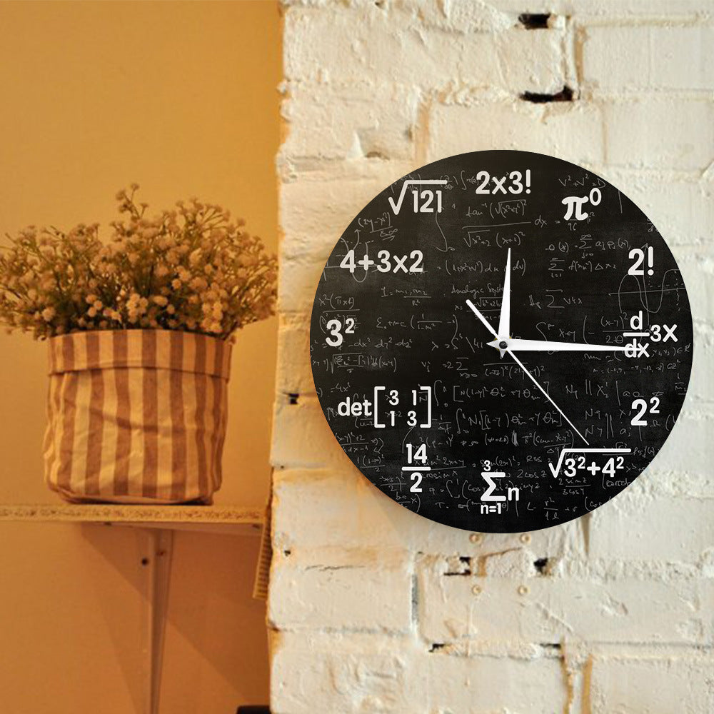 Skanto | NumeraTime - Geometrisk Veggklokke
