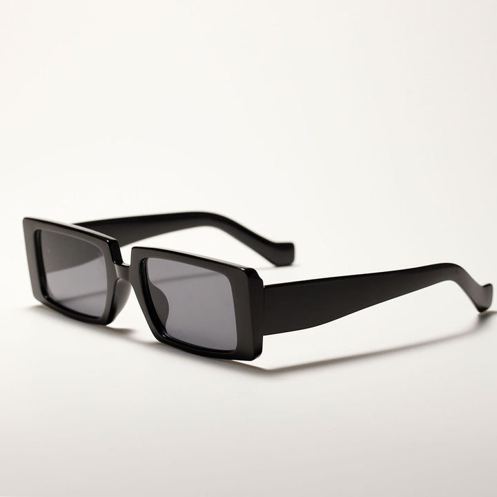 Dame oversized solbriller med moderne ramme Skanto