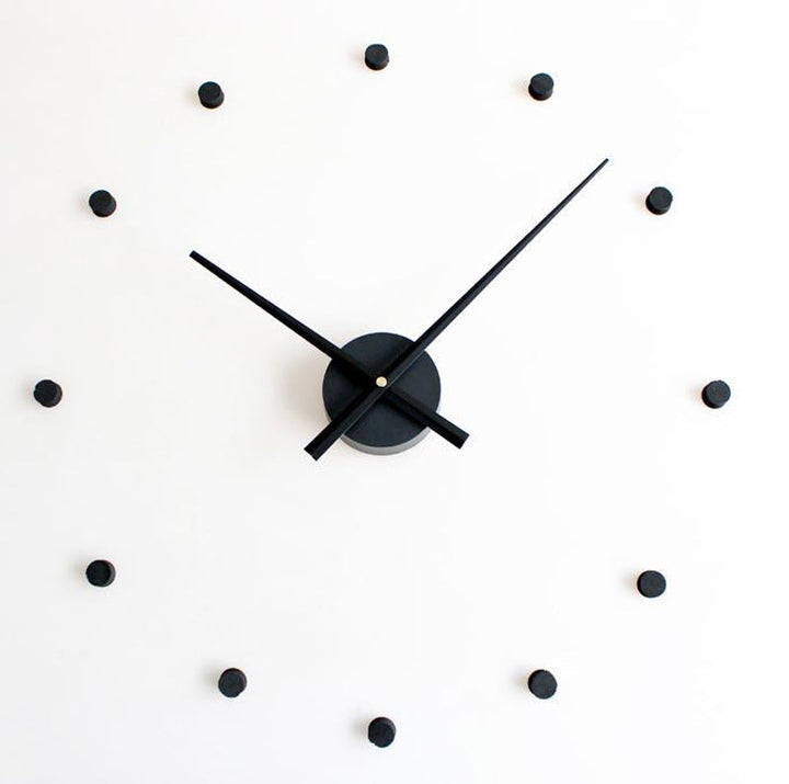 Skanto | TimeFrame - Elegant moderne veggklokke