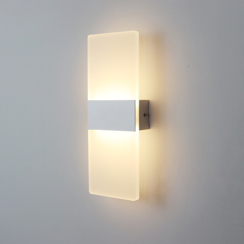 Skanto | CenturyGlow – Mid-Century Vegglampe for Tidløs Stil