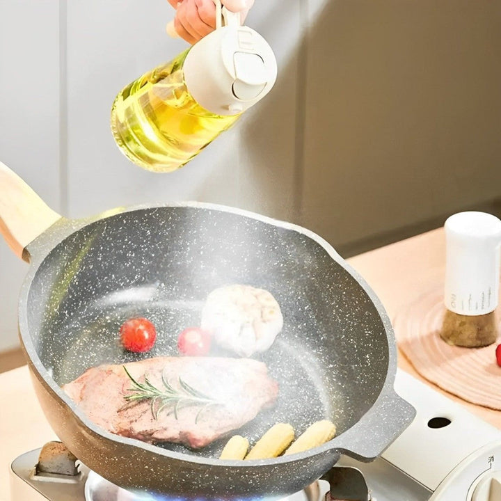 Skanto | 2-i-1 Olivenoljedispenser & Sprayer – Perfekt for Matlaging, Salater og BBQ