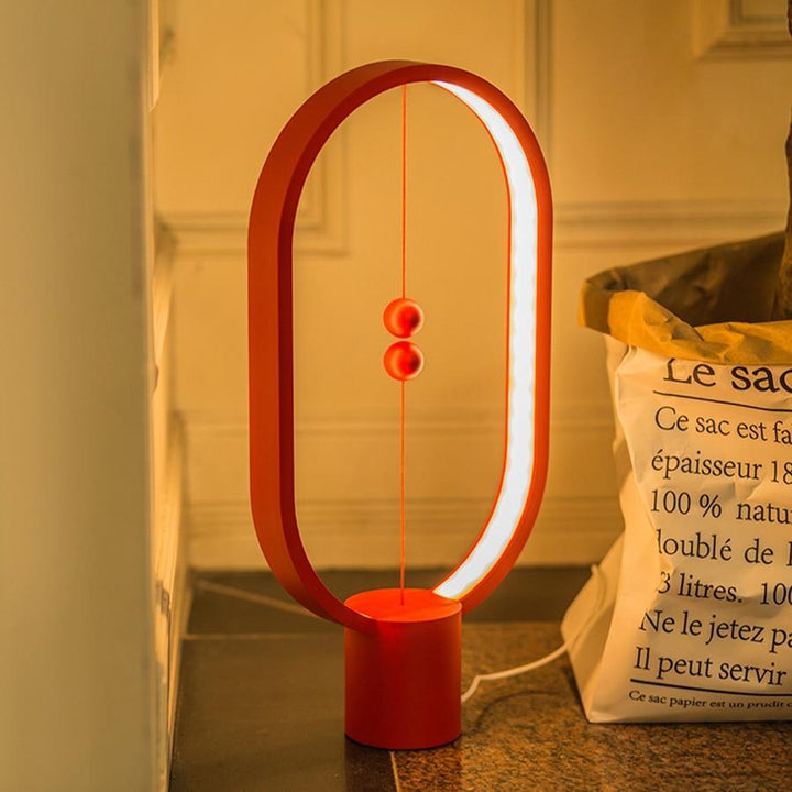 Tao - Moderne Nordisk Magnetisk Balans LED Lampe | Skanto