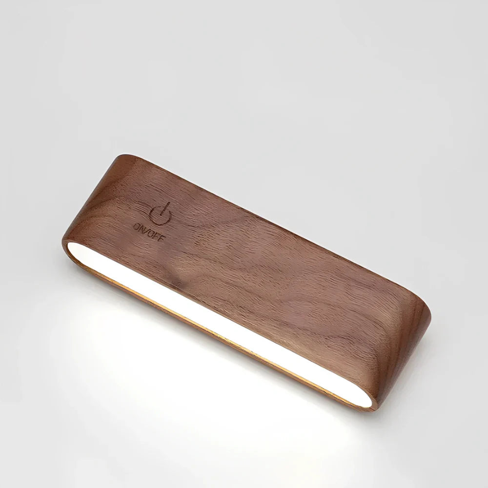 Pivot Motion Spot Light | Skanto