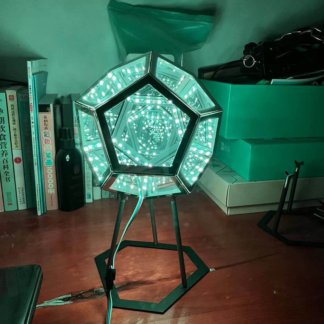 Skanto | Infinity Dodecahedron LED Nattlys Kunst Bordlampe