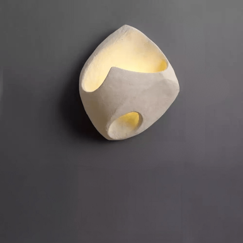 Skanto | Minimalistisk Vegglampe med Wabi-Sabi Estetikk