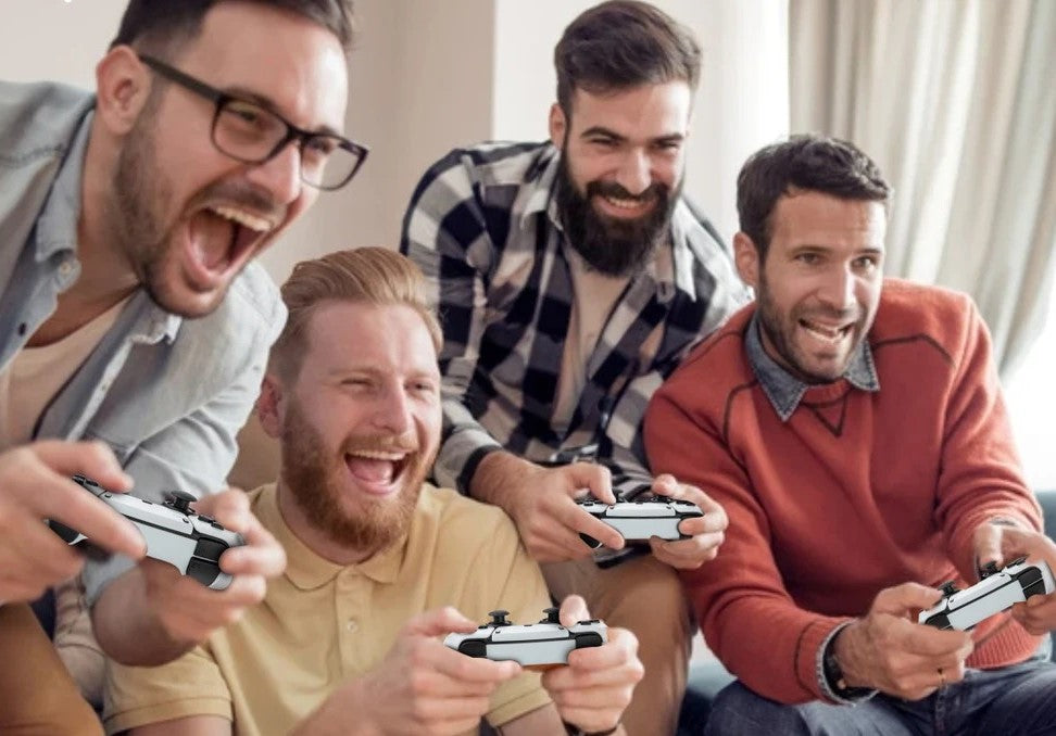 Skanto | Trådløs retro spillkonsoll: 40 000+ spill og 4K HDMI-tilkobling, 2.4G kontroller