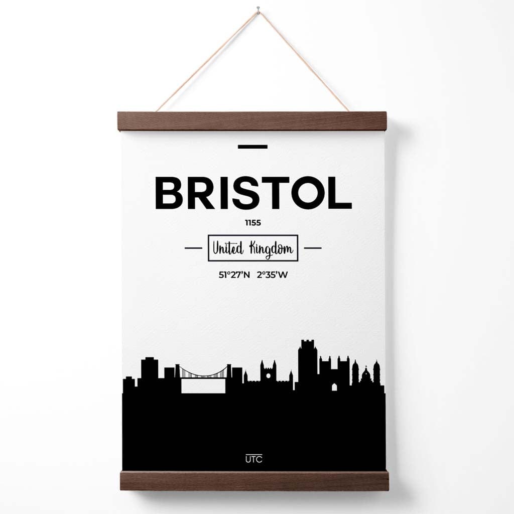 Plakat med bybilde av Bristol (svart-hvitt) med oppheng