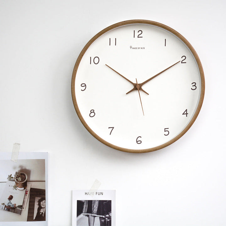 Skanto | TimberClock - Solid tre analog klokke