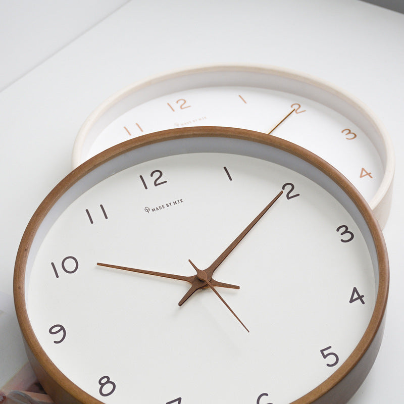 Skanto | TimberClock - Solid tre analog klokke
