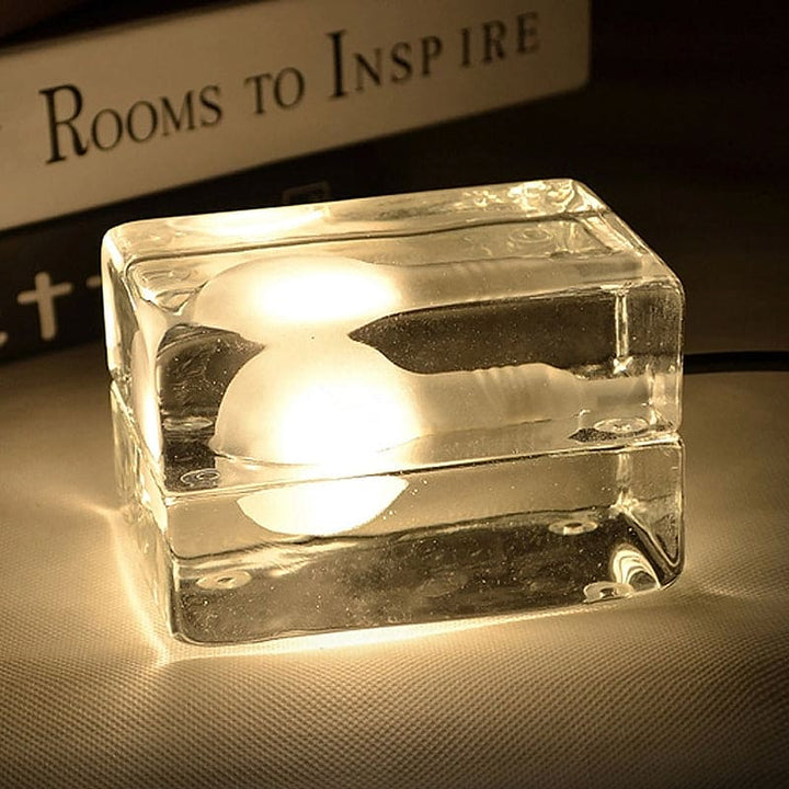 Skanto | Isbit Lampe - Moderne Bordlampe i Form av en Isblokk