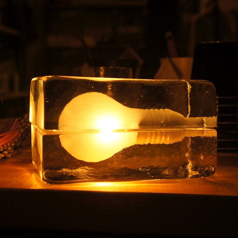 Skanto | Isbit Lampe - Moderne Bordlampe i Form av en Isblokk