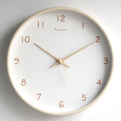 Skanto | TimberClock - Solid tre analog klokke