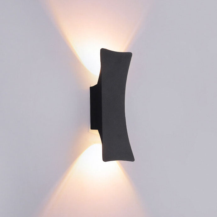 Moderne Enkle Rektangulære Buede LED Utendørs Vanntette Vegglampe | Skanto