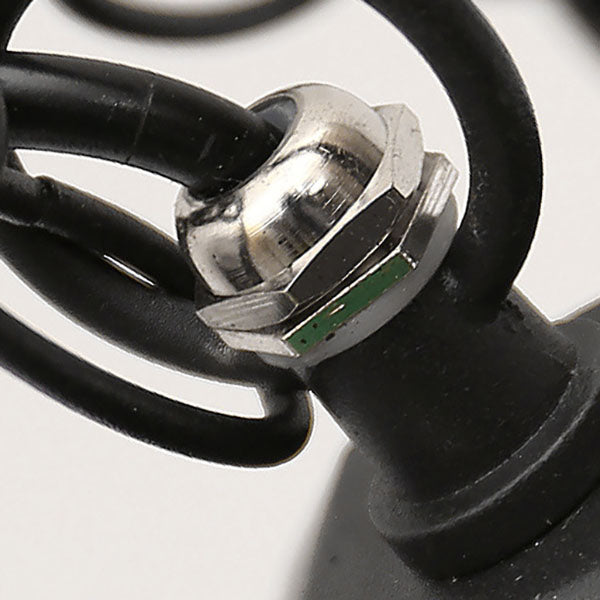 Industriell vintage pendellampe laget av aluminiumsbur og glass med én lyskilde, vanntett for utendørs bruk