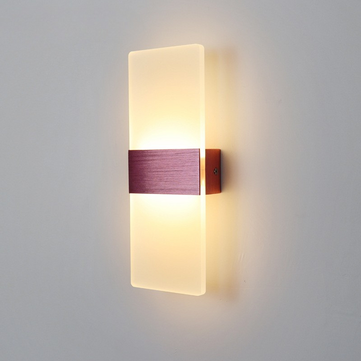 Skanto | CenturyGlow – Mid-Century Vegglampe for Tidløs Stil