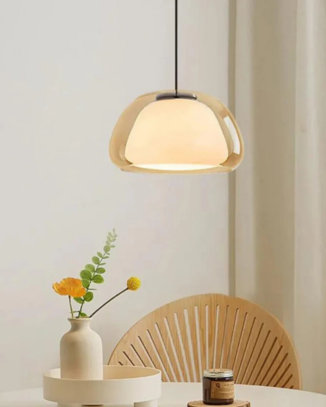 Skanto | Elegant lampe i form av en glasskuppel med krystallaccent
