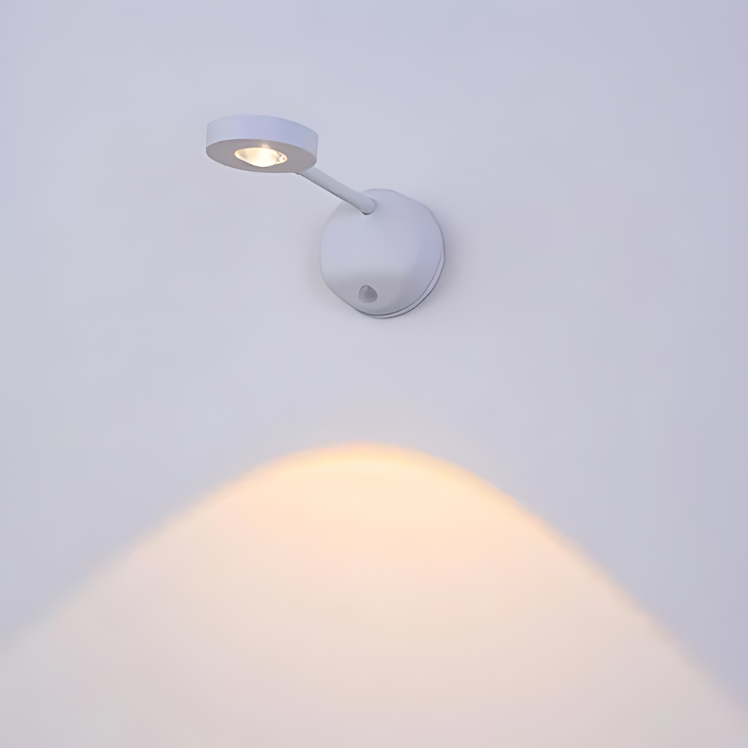 Skanto | Trådløst LED-spotlight | 360° rotasjon & dimbar med bevegelsessensor