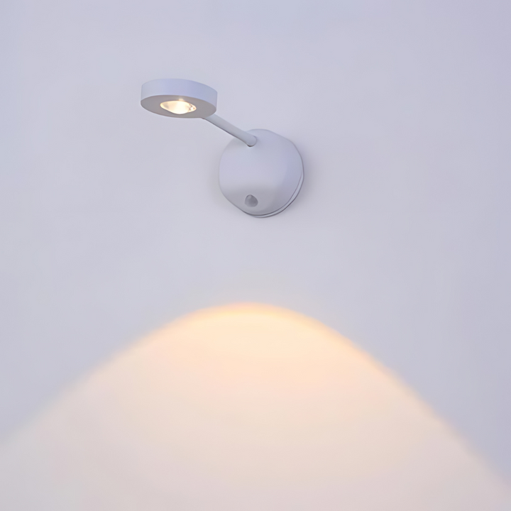 Skanto | Trådløst LED-spotlight | 360° rotasjon & dimbar med bevegelsessensor