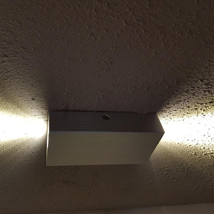 Moderne Enkelhet Vanntett Aluminium Kubisk LED Vegglampe For Utendørs Patio | Skanto