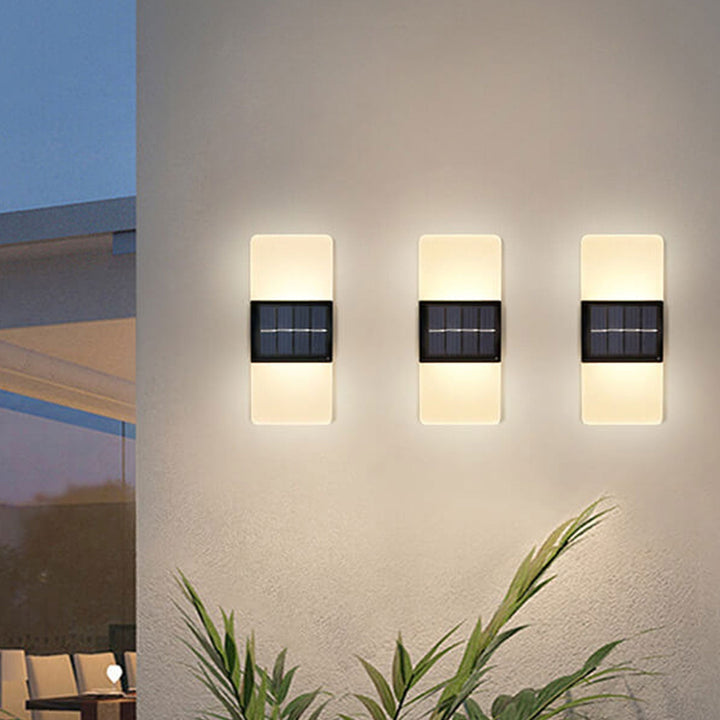 Skanto | LumaZen Solar-Drevet LED Vegglampe | Værbestandig | Solcelledrevet Utendørsbelysning | Hage- og Terrasseinnredning