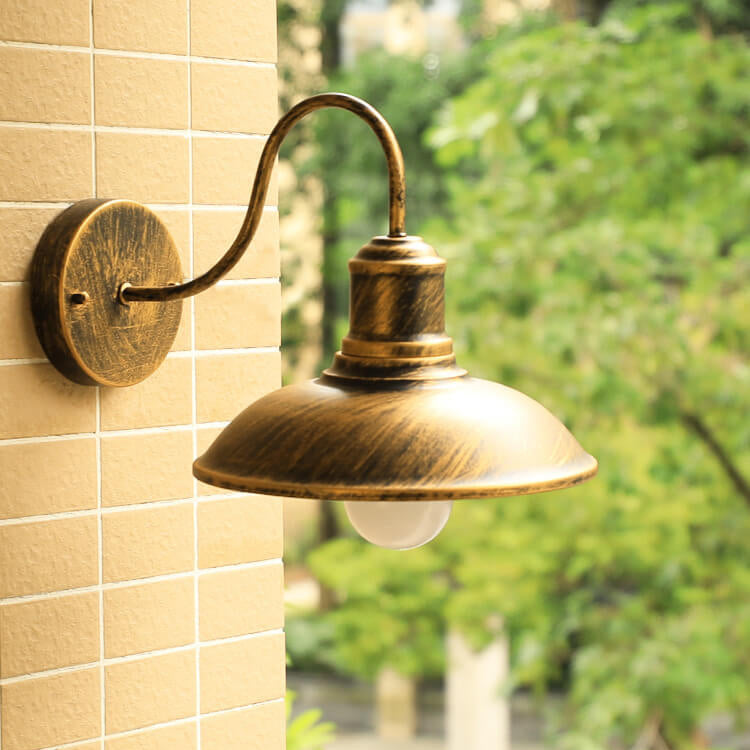 Retro Loft Dome Jern Utendørs Vanntett Vegglampe med 1 Lyskilde og Buet Arm