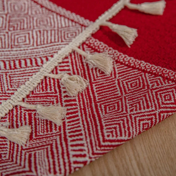Skanto | Glisstra Geometrisk Fringing Duken