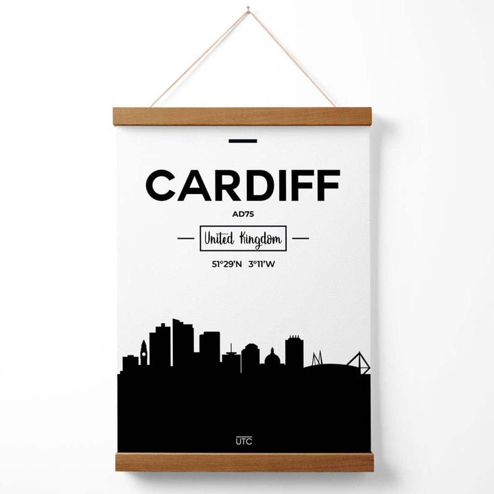Plakat med bybilde av Cardiff (svart-hvitt) med oppheng