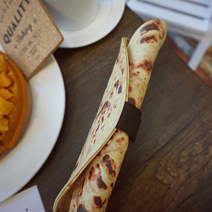 Skanto | Kreativ Pyntegjenstander - Burrito Roll Penn Bag