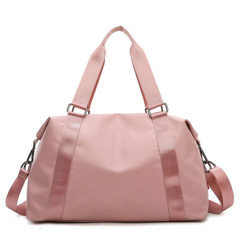 Sporty Duffel Bag with Durable and Water-Repellent Material Skanto