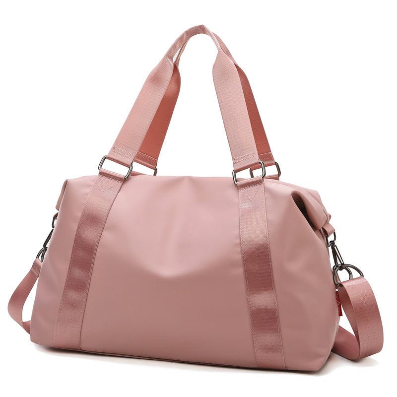Sporty Duffel Bag with Durable and Water-Repellent Material Skanto
