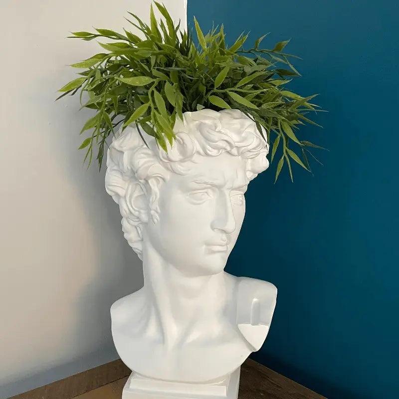 Skanto | CelestVase - Elegant design