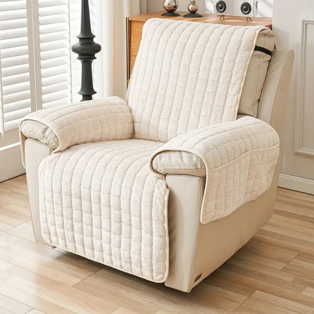 Skanto | Snug Grid Recliner Cover