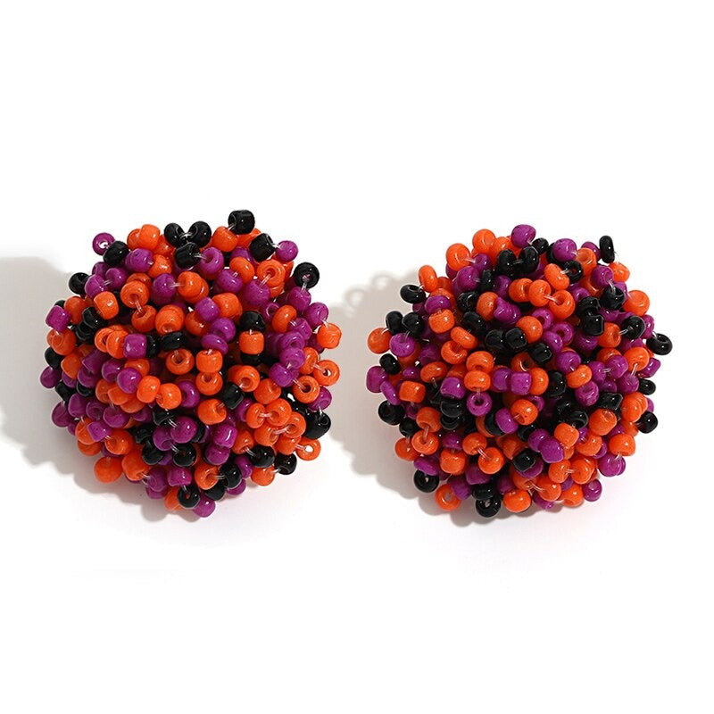 Skanto | Lys og morsom håndlaget multicolor perle pompom stud øredobber