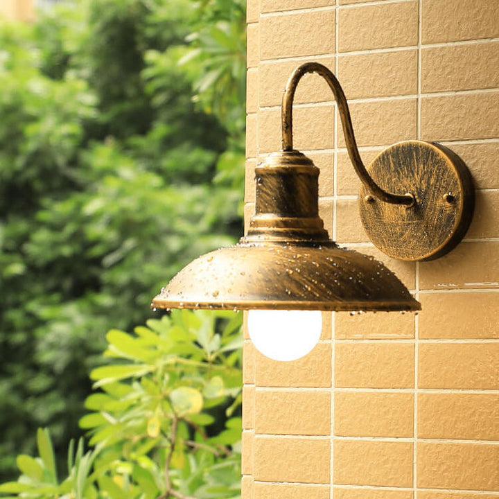 Retro Loft Dome Jern Utendørs Vanntett 1-Lyskilde Buet Arm Vegglampe | Skanto