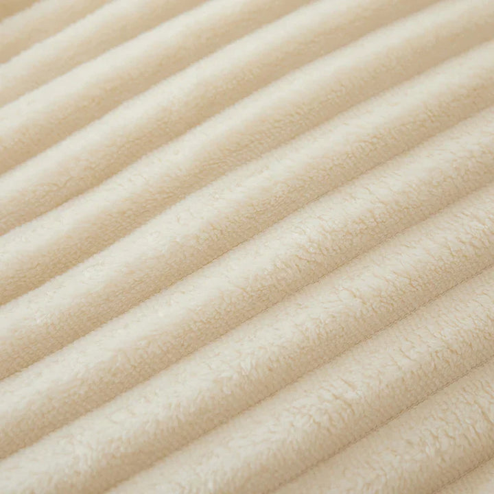Skanto | Bredstripet flanell fleece teppe - CozyStripe