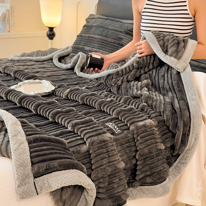 LuxeFleece - Myk Pledd for Varme og Stil Skanto