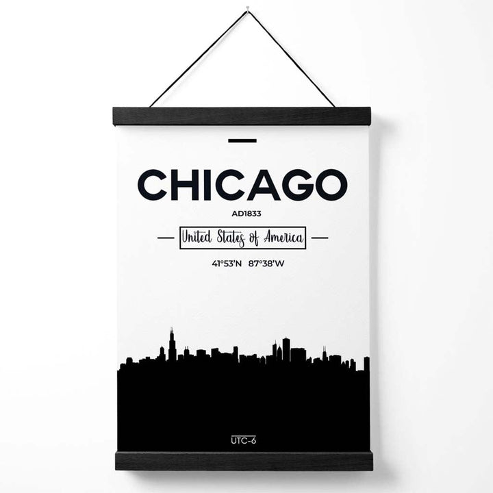 Plakat med bybilde av Chicago i svart-hvitt med oppheng