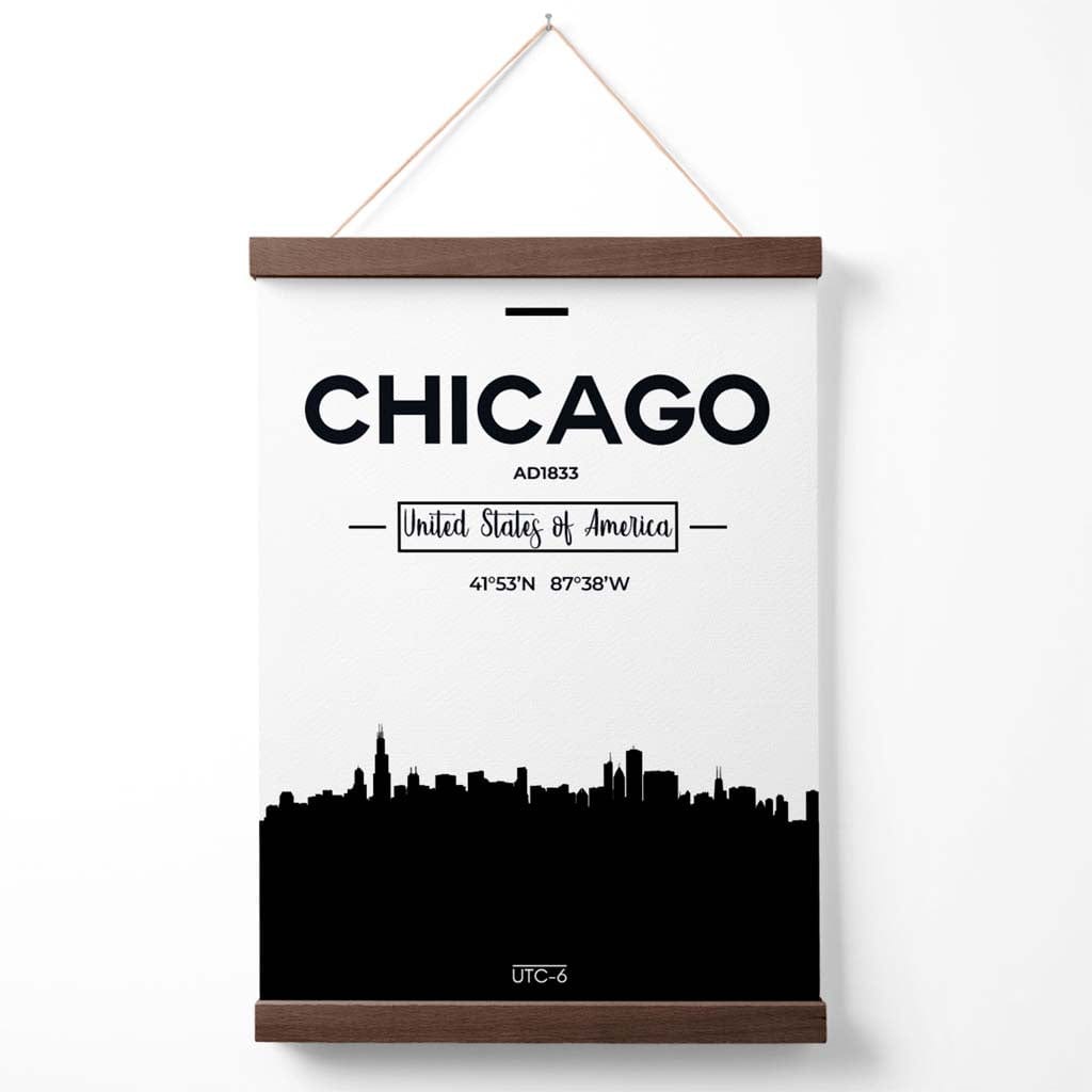 Plakat med bybilde av Chicago i svart-hvitt med oppheng