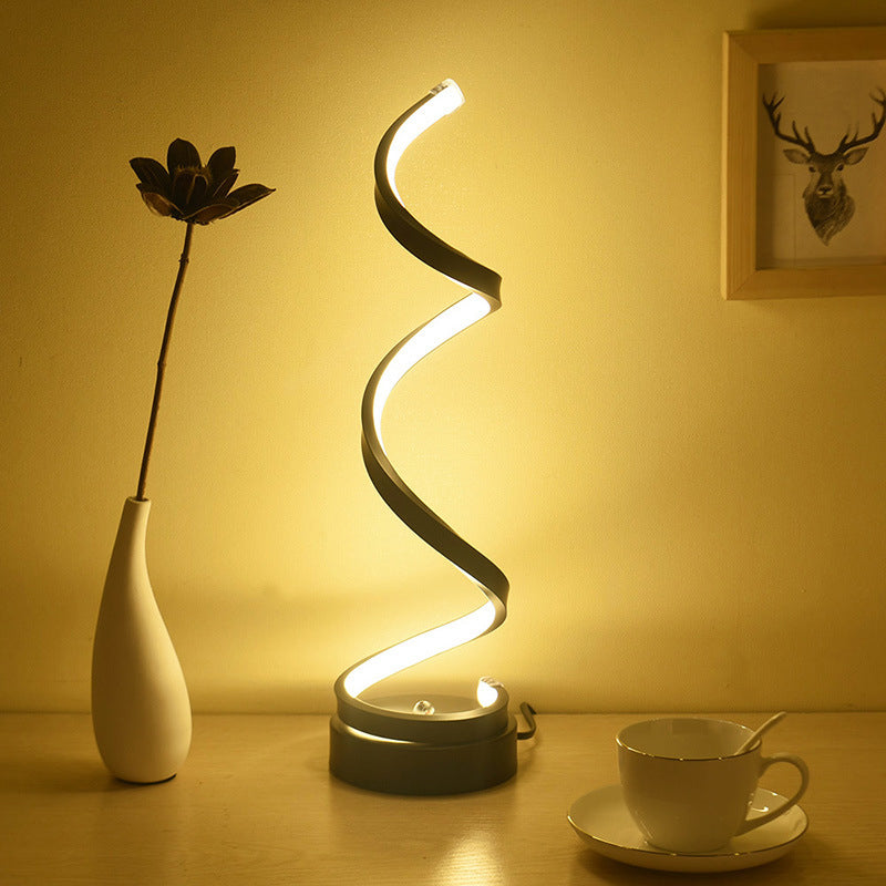 Skanto | Spiral Bånd Metall Bordlampe Enkelhet Svart/Hvit/Gull LED Arbeidsbelysning med Rund Bunn i Varm/Hvit Lys
