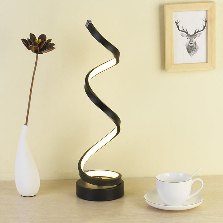 Skanto | Spiral Bånd Metall Bordlampe Enkelhet Svart/Hvit/Gull LED Arbeidsbelysning med Rund Bunn i Varm/Hvit Lys